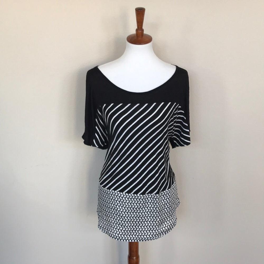 Dolman sleeve hi-low bird print top plus size 1X